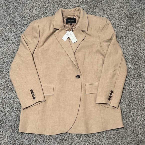 Banana Republic Women’s Classic Blazer - Picture 3 of 15
